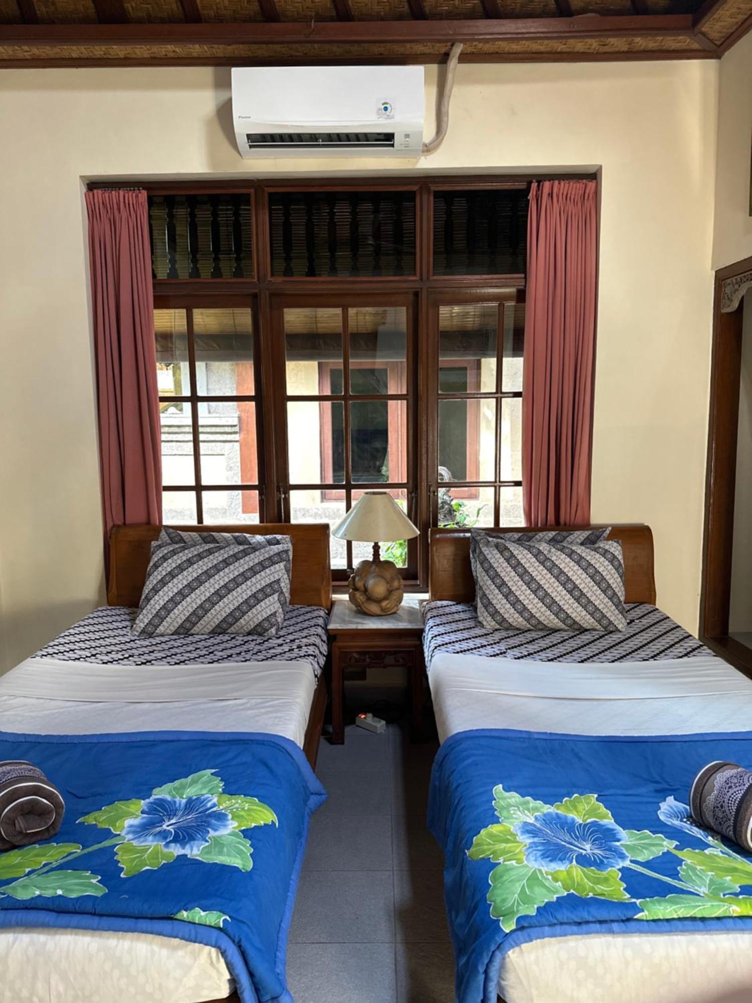 Nirvana Pension Ubud  Exterior photo